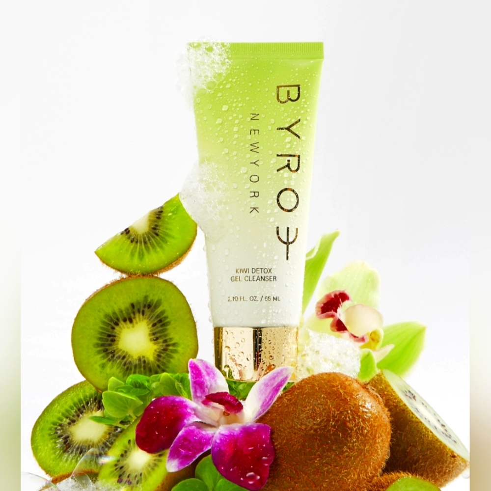 BYROE Kiwi Detox Gel Cleanser